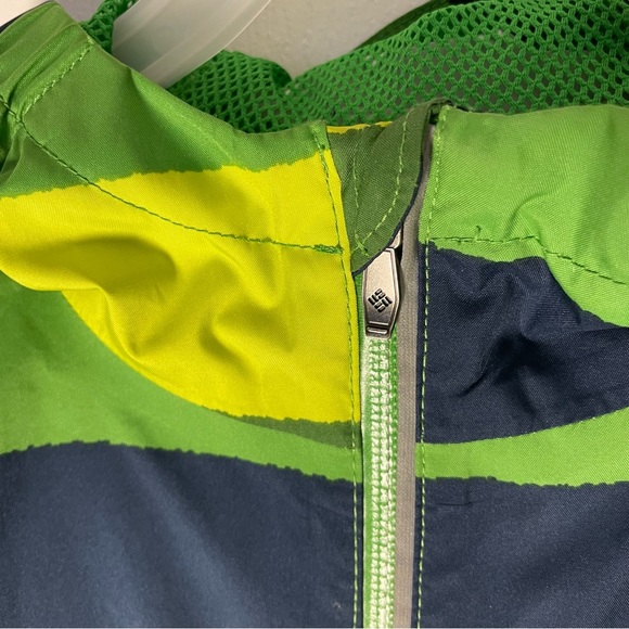 Columbia Raincoat - Picture 5 of 9